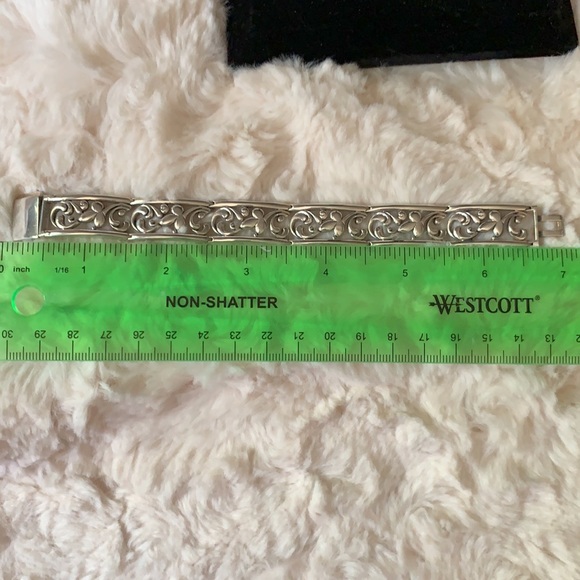 B1462 Retired Silpada Sterling silver Filigree Bracelet - Picture 3 of 3